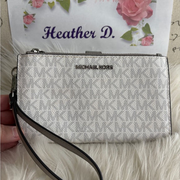 Michael Kors Metallic Silver Wristlet - Picture 1 of 11